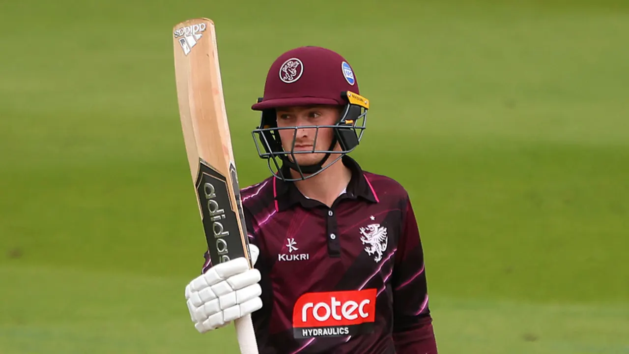 Lewis Goldsworthy shines as Somerset triumphs in top Group A showdown