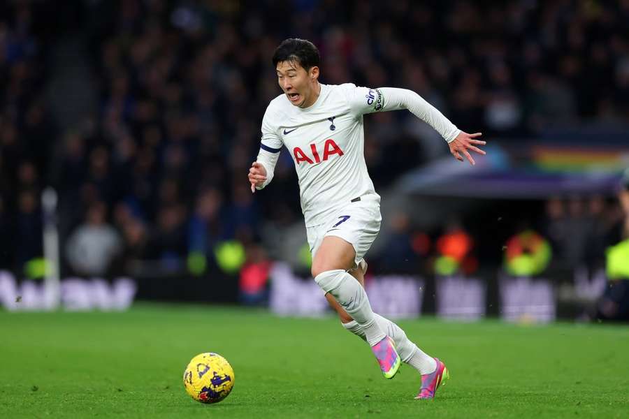 Son praises Van de Ven's outstanding performance in Spurs' win