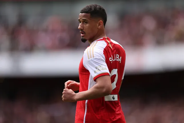 What's holding William Saliba back from becoming the best defender in the world, according to Arsenal player