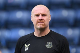 Everton considering sacking boss Sean Dyche, eyeing former Chelsea manager: report