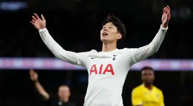 Spurs Captain Son Racing to Recover from Injury for Man Utd Match in Premier League