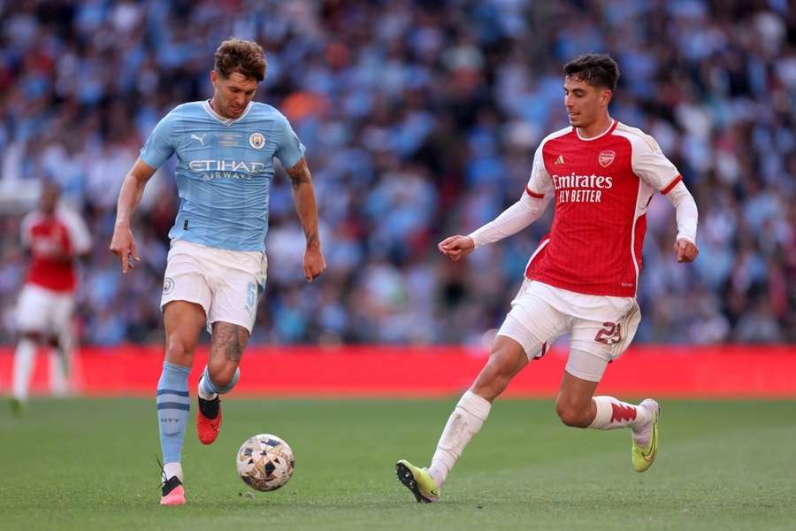 Stones Fully Prepared to Step into Rodri's Role at Man City, Says Zack Oaten