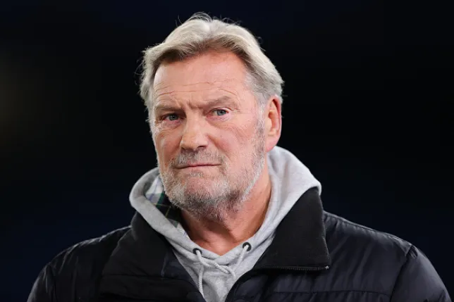 Glenn Hoddle asserts Chelsea would be thriving with previous manager at the helm