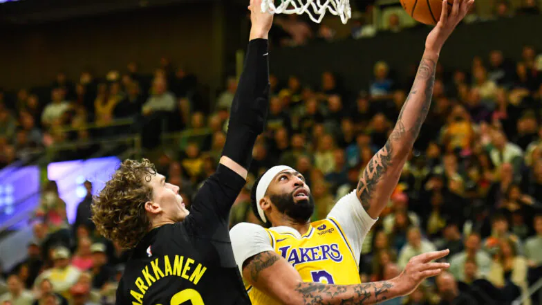 League Pass Featured Matchup: Utah Jazz vs. Los Angeles Lakers (10:30 ET)