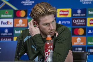 Kevin De Bruyne remains calm during Manchester City contract negotiations despite rumors of MLS transfer