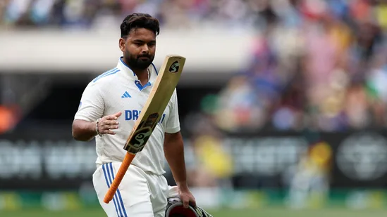 Gavaskar's Fiery Take: Rishabh Pant Should Join Australia Instead of Returning to Indian Dressing Room