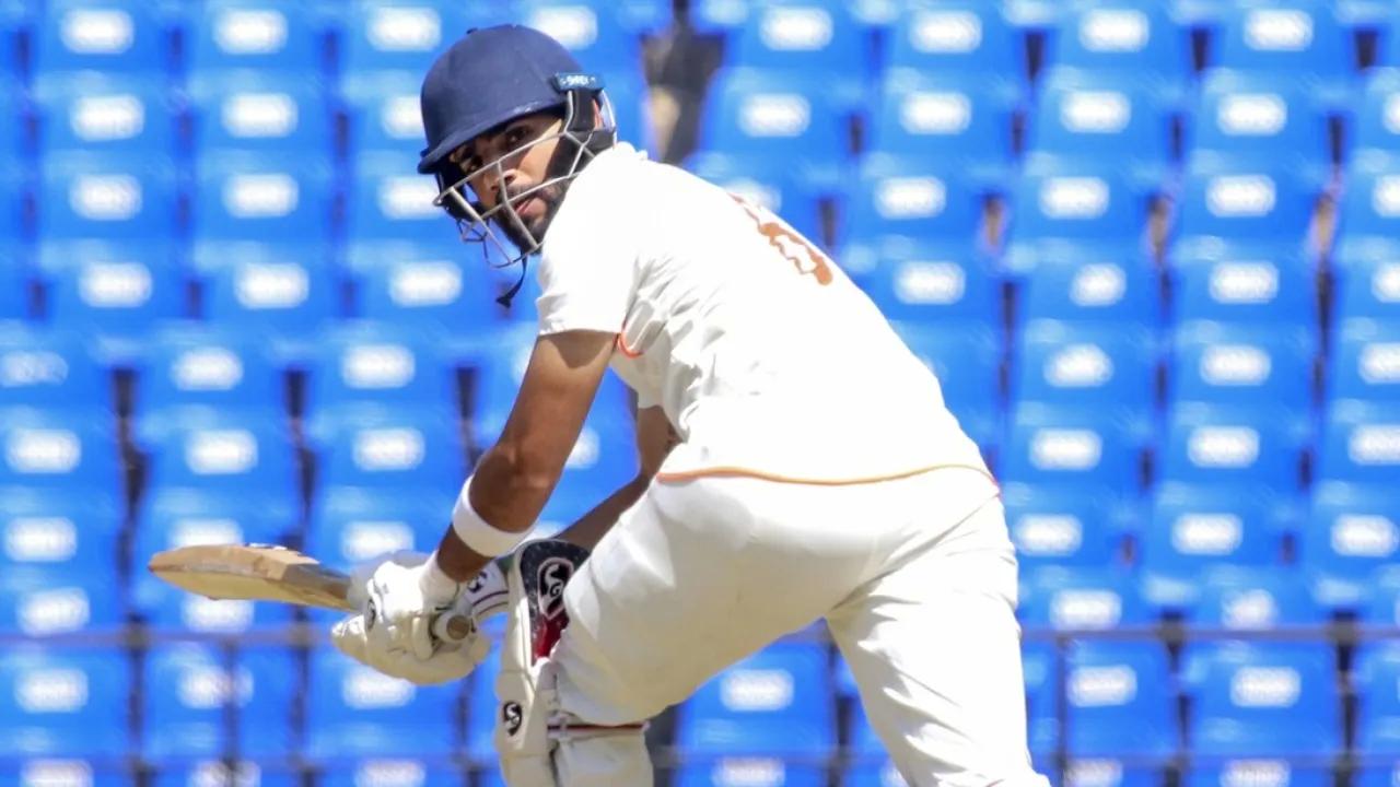 Shorey and Malewar's stellar innings help Mumbai hold their ground