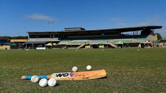 Oldest Test cricketer Ron Draper passes away at age 98 in South Africa